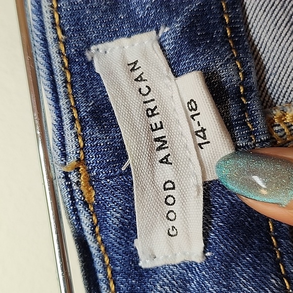 Good American Good Classic Slim Straight Jeans Size 14/18 - Picture 6 of 16